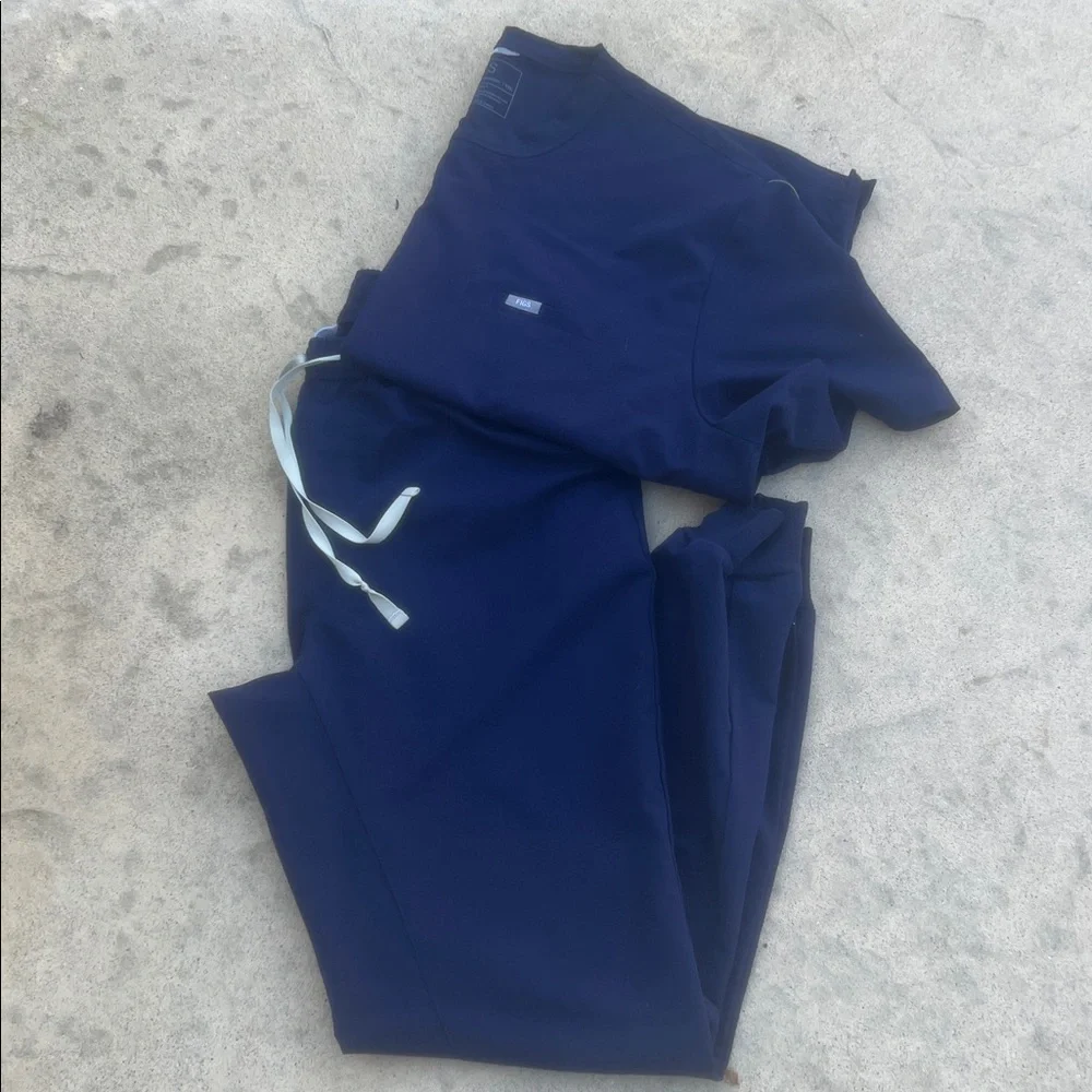 FIGS Men's Technical Coleectuin Navy Blue Scrub Set Top Size XXL Pant Size XL/T